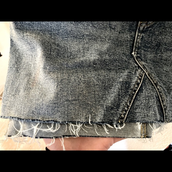 H&M denim skirt - Picture 3 of 4